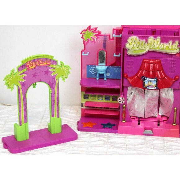 2006 Polly Pocket PollyWorld Rockin' Theme Park Playset Stage Music Fashion Toy - Picture 1 of 5